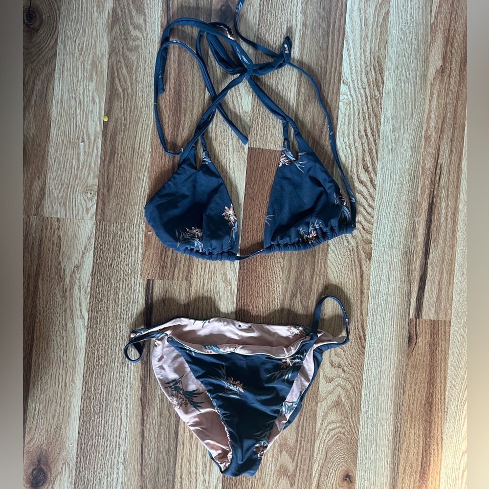 O'Neill Navy and Peach Reversible Floral Bikini